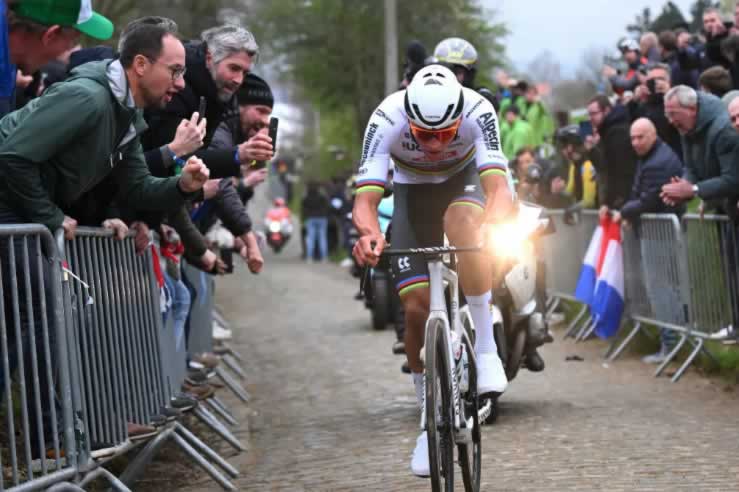 МАТЬЕ ВАН ДЕР ПОЭЛЬ (ALPECIN-DECEUNINCK)